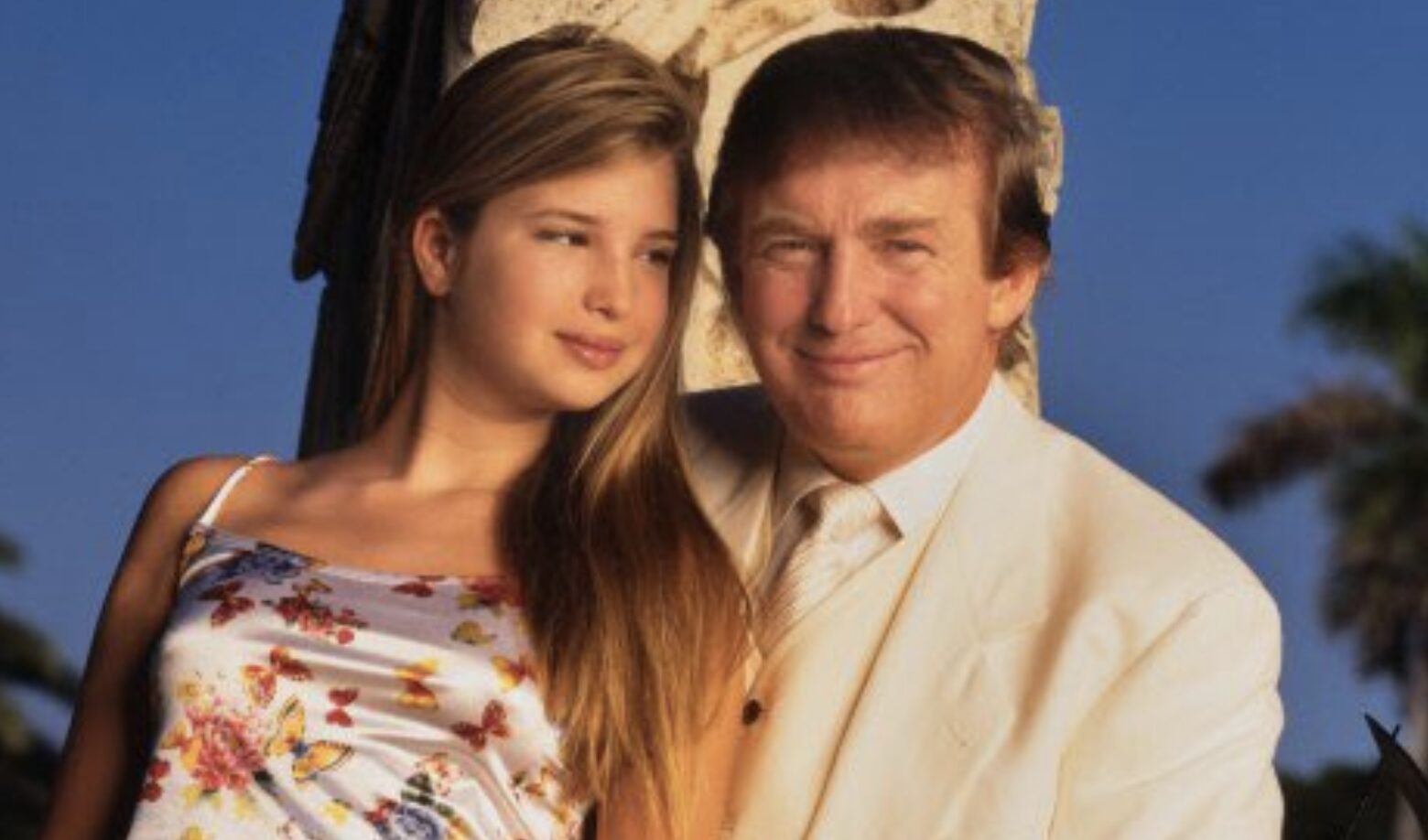 www.politicalflare.com